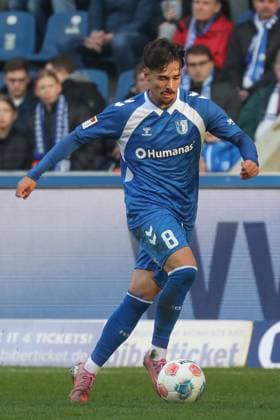 09.11.2025, xgox, Fussball 2. Bundesliga, 1. FC Magdeburg - SC Paderborn 07 emspor, v.l. Laurin Ulrich (Magdeburg, 8) Freisteller, Einzelbild, Ganzkoerper, single frame (DFL DFB REGULATIONS PROHIBIT ANY USE OF PHOTOGRAPHS as IMAGE SEQUENCES and or QUASI-VIDEO) Magdeburg