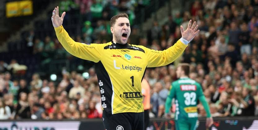 Leipzig, 09.11.2025, Arena Leipzig, Handball, Bundesliga, 11.Spieltag , SC DHfK Leipzig vs. Füchse Berlin , Im Bild; Torwart Domenico Ebner (1, Leipzig) , Nur zur redaktionellen Nutzung. Only editorial use. , DHB HBL regulations prohibit any use of photographs as image sequences and or quasi-video. ,