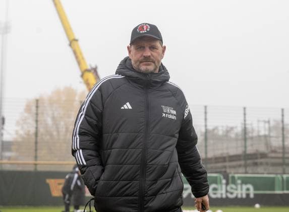 Fußball, Herren, Saison 2025 2026, 1. Bundesliga, 1. FC Union Berlin, Training, Trainer Steffen Baumgart (1. FC Union Berlin), 10.11. 2025, Copyright: xMatthiasxKochx