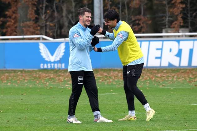 DEU, DFL, 2. FBL Hertha BSC, Training, 10.11.2025, Sportforum, Berlin, DEU, DFL, 2. FBL Hertha BSC, Training, im Bild Diego Demme (Hertha BSC Berlin 6), Kevin Sessa (Hertha BSC Berlin 8) DFL - regulations prohibit any use of Photographs as image sequences and or quasi-video