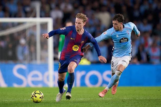 RECORD DATE NOT STATED ESP: RC Celta v FC Barcelona, Barca La Liga EA Sports. Date 12 Frankie de Jong of FC Barcelona and Pablo Duran of RC Celta during the La Liga EA Sports match between RC Celta and FC Barcelona played at Abanca Balaidos Stadium on November 9, 2025 in Vigo, Spain. kpng Copyright: xPedroxMinax xPRESSINx PM_251109_CEL_BAR_2526_448