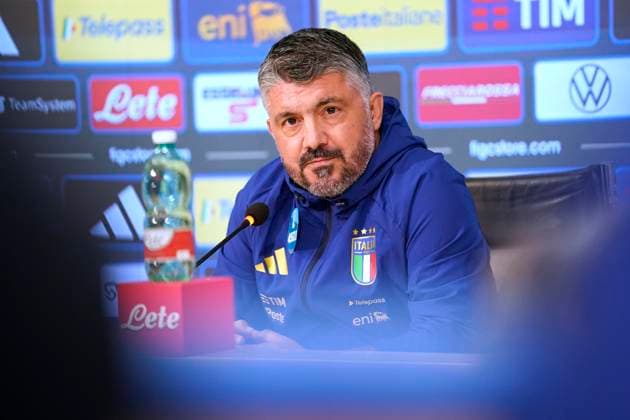 The head coach Gennaro Gattuso gestures during the Italia team Training session at federal technical center of Coverciano, center Italy, Florence -Monday , November 10, 2025. - Soccer  Copyright: xMarcoxBucco LaxPressex