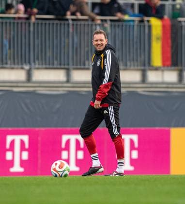Fussball, Herren, Saison 2025 26, WM-Qualifikation, Deutsche Fußball-Nationalmannschaft, öffentliches Training im AOK-Stadion in Wolfsburg, Trainer Julian Nagelsmann (Deutschland), 10.11 2025, Copyright: xSebastianxRäppold MatthiasxKochx