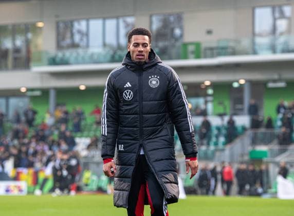 Fussball, Herren, Saison 2025 26, WM-Qualifikation, Deutsche Fußball-Nationalmannschaft, öffentliches Training im AOK-Stadion in Wolfsburg, Felix Nmecha (Deutschland), 10.11 2025, Copyright: xSebastianxRäppold MatthiasxKochx