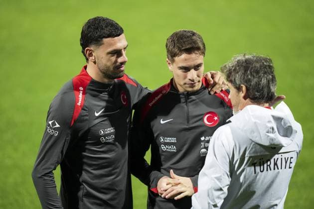 Turkish National Football Team training session ISTANBUL, TURKIYE - NOVEMBER 10: Kenan Yildiz and Merih Demiral of Turkiye attend a training session ahead of 2026 FIFA World Cup, WM, Weltmeisterschaft, Fussball European Qualifiers Group E match between Turkiye and Bulgaria at the TFF Hasan Dogan Facilities in Istanbul, Turkiye on November 10, 2025. Arife Karakum Anadolu Istanbul Turkey. Editorial use only. Please get in touch for any other usage.  Copyright: x2025xAnadoluxArifexKarakumx
