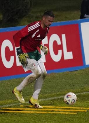 Elia Caprile during the Italia team Training session at federal technical center of Coverciano, center Italy, Florence -Monday, November 10, 2025. - Soccer  Copyright: xMarcoxBucco LaxPressex