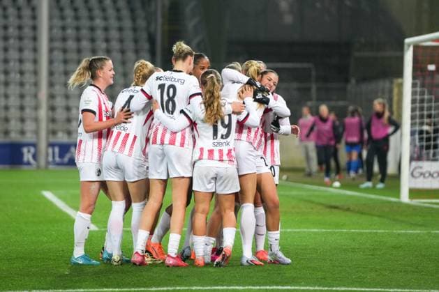Google Pixel Frauen-Bundesliga: SC Freiburg vs. Bayer 04 Leverkusen, 10.11.2025 Torjubel Tessa Blumenberg (SC Freiburg, 7) zum 1:1 Google Pixel Frauen-Bundesliga: SC Freiburg vs. Bayer 04 Leverkusen, Dreisamstadion, 10.11.2025 DFB DFL REGULATIONS PROHIBIT ANY USE OF PHOTOGRAPHS AS IMAGE SEQUENCES AND OR QUASI-VIDEO. Copyright: xBEAUTIFULxSPORTS Boscox