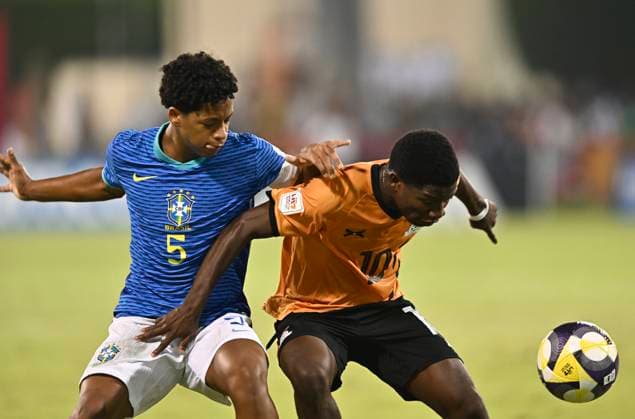 Zambia v Brazil: Group H- FIFA U-17 World Cup Qatar 2025 Zelucas of Brazil and Felix Phiri of Zambia in action during the FIFA U-17 World Cup Qatar 2025 Group H match between Zambia and Brazil in Doha, Qatar, on November 10, 2025. DOHA Qatar Copyright: xNOUSHADxTHEKKAYILx