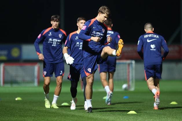 Croatia training session: FIFA World Cup, WM, Weltmeisterschaft, Fussball 2026 Qualifiers Petar Musa and Luka Vuskovic of Croatia during the training session at HNK Rijeka Stadium in Rijeka, Croatia, on November 10, 2025.  NelxPavletic PIXSELL