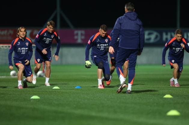 Croatia training session: FIFA World Cup, WM, Weltmeisterschaft, Fussball 2026 Qualifiers Luka Modric, Toni Fruk, Dominik Livakovic and Marco Pasalic of Croatia during the training session at HNK Rijeka Stadium in Rijeka, Croatia, on November 10, 2025.  NelxPavletic PIXSELL
