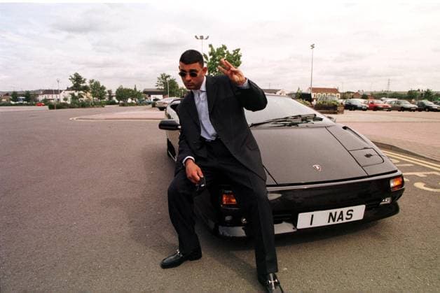 Boxing pre fight photoshoot 1997 PRINCE NASEEM HAMED - 2.9.97 with his new LAMBORGHINI DIABLO in SHEFFIELD PIC: MARK NEWCOMBE Portrait face happy smiling head and shoulders shot close up September 1997 pre fight press conference, PK, Pressekonferenz in Sheffield Copyright: xMarkxNewcombex