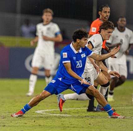 Fussball FIFA U17, U 17 U 17 Weltmeisterschaft Katar 2025 - El Salvador vs Deutschland - Gruppe G Spiel 61: Christian Prenaj (Deutschland, 18) Copyright: xRedhaxHosnixSegganix