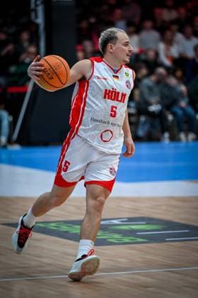 Barmer 2. Basketball Bundesliga ProA: Rheinstars Köln vs. SBB Baskets Wolmirstedt, 10.11.2025 Rupert Hennen (RheinStarsKöln 5), Barmer 2. Basketball Bundesliga ProA: Rheinstars Köln vs. SBB Baskets Wolmirstedt am 10.11.2025 in der Motorworld Köln in Koeln (Nordrhein-Westfalen) Copyright: xBEAUTIFULxSPORTS Mueller-Laschetx