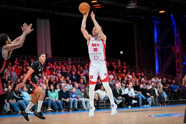 Barmer 2. Basketball Bundesliga ProA: Rheinstars Köln vs. SBB Baskets Wolmirstedt, 10.11.2025 Haris Hujic (RheinStarsKöln 10), Barmer 2. Basketball Bundesliga ProA: Rheinstars Köln vs. SBB Baskets Wolmirstedt am 10.11.2025 in der Motorworld Köln in Koeln (Nordrhein-Westfalen) Copyright: xBEAUTIFULxSPORTS Mueller-Laschetx