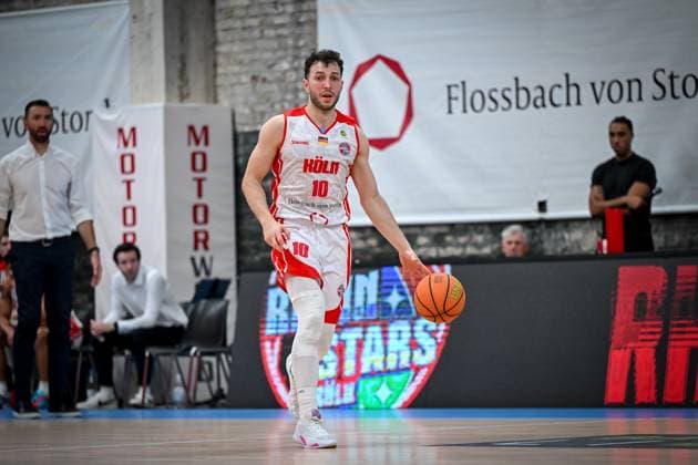 Barmer 2. Basketball Bundesliga ProA: Rheinstars Köln vs. SBB Baskets Wolmirstedt, 10.11.2025 Haris Hujic (RheinStarsKöln 10), Barmer 2. Basketball Bundesliga ProA: Rheinstars Köln vs. SBB Baskets Wolmirstedt am 10.11.2025 in der Motorworld Köln in Koeln (Nordrhein-Westfalen) Copyright: xBEAUTIFULxSPORTS Mueller-Laschetx