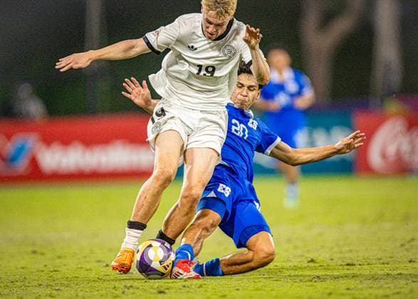 Fussball FIFA U17, U 17 U 17 Weltmeisterschaft Katar 2025 - El Salvador vs Deutschland - Gruppe G Spiel 61: Lasse Eickel (Deutschland, 19) Copyright: xRedhaxHosnixSegganix