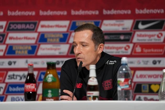 Roberto Pätzold Roberto Paetzold (Bayer 04 Leverkusen, Cheftrainer) bei der PK , Deutschland, Fussball, GooglePixel Frauen-Bundesliga, 10.Spieltag, 2025 2026, SC Freiburg vs. Bayer 04 Leverkusen, 10.11.2025, Dreisamstadion, Freiburg, Deutschland DFB REGULATIONS PROHIBIT ANY USE OF PHOTOGRAPHS AS IMAGE SEQUENCES AND OR QUASI-VIDEO. Freiburg Dreisamstadion Baden-Wuerttemberg Deutschland Copyright: xArnexAmbergx