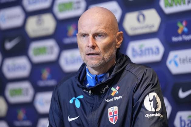 Press conference with the Norwegian men s national football team Oslo 20251111 Norway s national team manager Stale Solbakken during a press conference with the Norwegian men s national football team at Ullevaal Stadium before the World Cup qualifiers against Estonia and Italy Photo Fredrik Varfjell NTB Oslo Norway EDITORIAL USE ONLY RESTRICTED USE FOR BETTING COMPANIES  Copyright: xFredrikxVarfjellx xNTBx