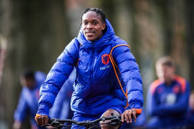 ZEIST , 11-11-2025 , KNVB Campus , season 2025 2026 , Dutch International football , Training session Netherlands , picture shows Netherlands player Emanuel Emegha Training session Netherlands 11-11-2025  x31985015x Copyright: