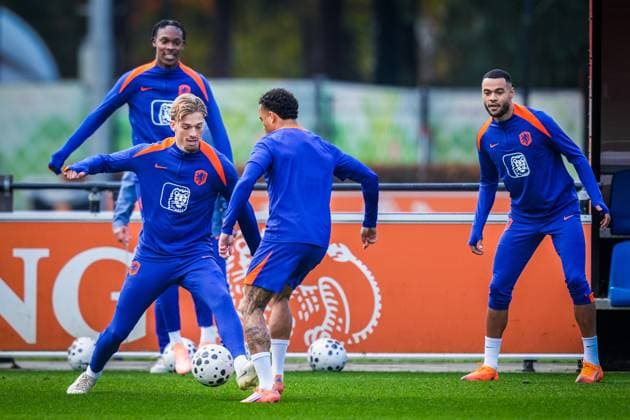 ZEIST , 11-11-2025 , KNVB Campus , season 2025 2026 , Dutch International football , Training session Netherlands , picture shows Netherlands player Luciano Valente Training session Netherlands 11-11-2025  x31985040x Copyright: