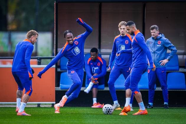 ZEIST , 11-11-2025 , KNVB Campus , season 2025 2026 , Dutch International football , Training session Netherlands , picture shows Netherlands player Noa Lang , Netherlands player Emanuel Emegha , Netherlands player Cody Gakpo and Netherlands player Luciano Valente Training session Netherlands 11-11-2025  x31985041x Copyright: