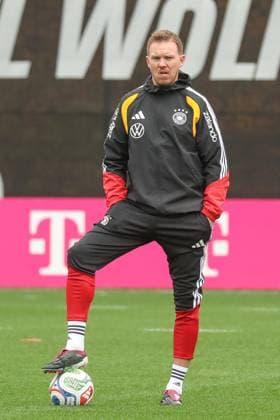 11.11.2025, xgox, Fussball - Deutsche Nationalmannschaft Training emspor, v.l. Julian Nagelsmann (Deutschland, Trainer) (DFL DFB REGULATIONS PROHIBIT ANY USE OF PHOTOGRAPHS as IMAGE SEQUENCES and or QUASI-VIDEO) Wolfsburg