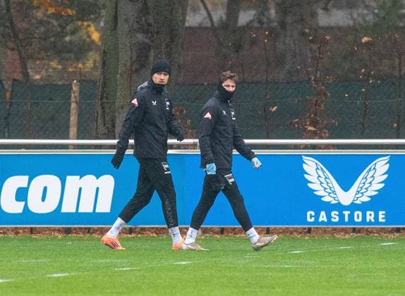 Fussball, Herren, Saison 2025 26, 2. Bundesliga, Hertha BSC, Training, v.l. Linus Gechter (Hertha BSC), Leon Jensen (Hertha BSC), 11.11. 2025, Copyright: xSebastianxRäppold MatthiasxKochx