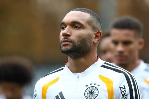 11.11.2025, xtgx, Fussball Nationalmannschaft, Training in Wolfsburg emspor, v.l. Jonathan Tah (Deutschland) (DFL DFB REGULATIONS PROHIBIT ANY USE OF PHOTOGRAPHS as IMAGE SEQUENCES and or QUASI-VIDEO) Wolfsburg