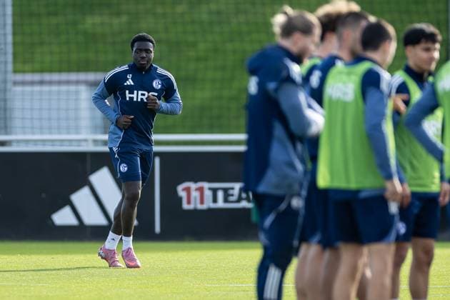 11.11.2025, Fussball, Saison 2025 2026, 2. Bundesliga, Training FC Schalke 04, Zaid Tchibara (FC Schalke 04, Gelsenkirchen Trainingsgelände FC Schalke 04 NRW Deutschland xRHR-FOTO DEx Copyright: EWERT RHR-FOTOx RHR-FOTO DE