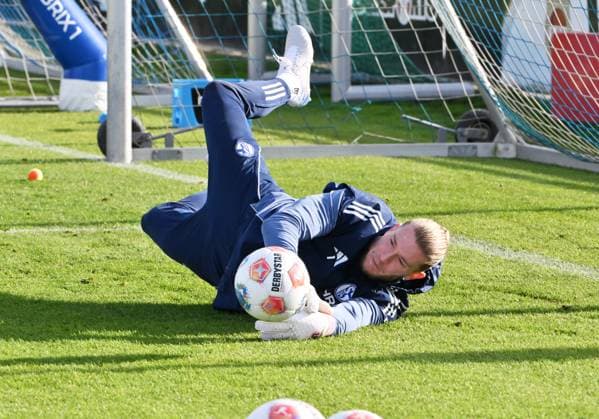 Torwart Loris Karius (Schalke 04) 11.11.2025, Fussball 2. Bundesliga, Saison 2025 2026, Training FC Schalke 04 Gelsenkirchen Nordrhein Westfalen Deutschland