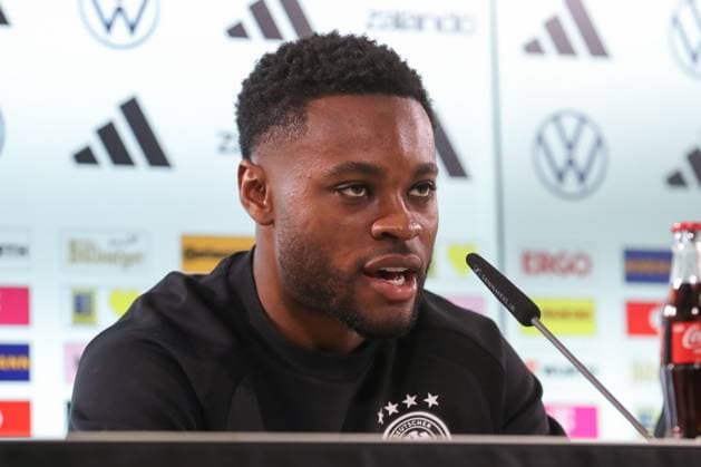 11.11.2025, xtgx, Fussball - Deutsche Nationalmannschaft Pressekonferenz emspor, v.l. Ridle Baku (Deutschland, ) (DFL DFB REGULATIONS PROHIBIT ANY USE OF PHOTOGRAPHS as IMAGE SEQUENCES and or QUASI-VIDEO) Wolfsburg