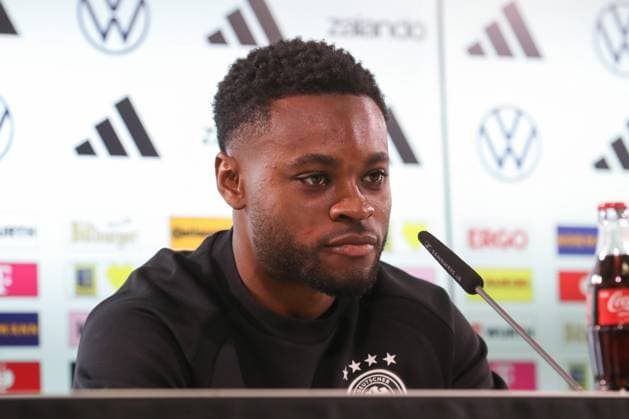 11.11.2025, xtgx, Fussball - Deutsche Nationalmannschaft Pressekonferenz emspor, v.l. Ridle Baku (Deutschland, ) (DFL DFB REGULATIONS PROHIBIT ANY USE OF PHOTOGRAPHS as IMAGE SEQUENCES and or QUASI-VIDEO) Wolfsburg