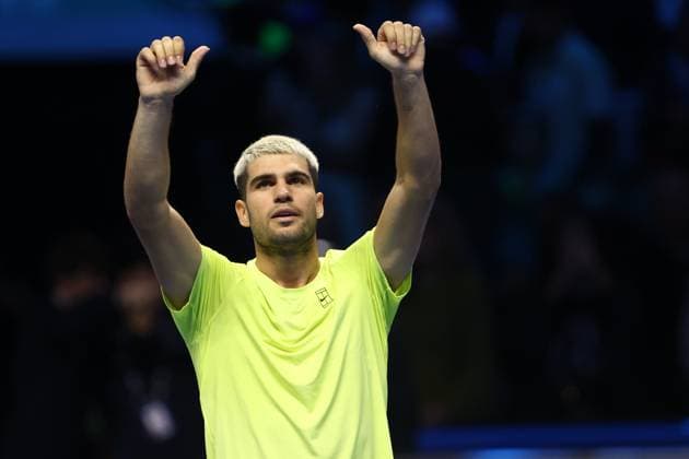 Carlos Alcaraz vs Taylor Fritz Carlos Alcaraz of Spain celebrates at the end of the Round Robin singles match between Carlos Alcaraz of Spain and Taylor Fritz of Usa on Day three of the Nitto ATP, Tennis Herren World Tour Finals. Torino Inalpi Arena Italy Copyright: xMarcoxCanonierox