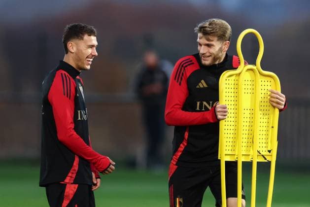 Belgium s Lucas Stassin and Belgium s Mathis Servais pictured during a training session of the Belgian national soccer team Red Devils U21, U 21 ahead of their EURO Qualifying, EM, Europameisterschaft match against Austria, at the Royal Belgian Football Association s training center, in Tubize, Tuesday 11 November 2025. BRUNOxFAHY  x140914796x
