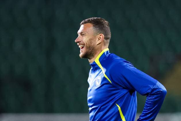 Bosnia and Herzegovina training session: FIFA World Cup, WM, Weltmeisterschaft, Fussball 2026 Qualifiers Edin Dzeko of Bosnia and Herzegovina during the training session at Kosevo Stadium in Sarajevo, Bosnia and Herzegovina, on November 11, 2025.  ArminxDurgut PIXSELL