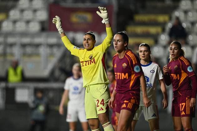 CALCIO - Champions League Women - AS Roma vs Valerenga Fotball Damer Rachele Baldi of A.S. Roma Femminile is in action during the Women s Champions League Matchday 3 between A.S. Roma and Valerenga Fotball Damer at the Tre Fontane Stadium on November 11, 2025 in Rome, Italy. Rome Italy  Copyright: xIPAxSport ABACAx