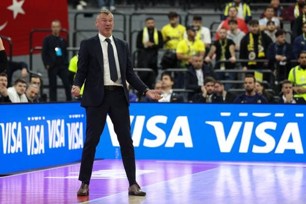 Saras Jasikevicius (Fenerbahce Beko Istanbul, Cheftrainer), GER, Fenerbahce Beko Istanbul vs. Maccabi Rapyd Tel Aviv, Basketball, Euroleague, 10. Spieltag, Saison 2025 2026, 11.11.2025, GER, Fenerbahce Beko Istanbul vs. Maccabi Rapyd Tel Aviv, Basketball, Euroleague, 10. Spieltag, Saison 2025 2026, 11.11.2025 Muenchen Copyright: xEibner-Pressefoto JennixMaulx EP_JML