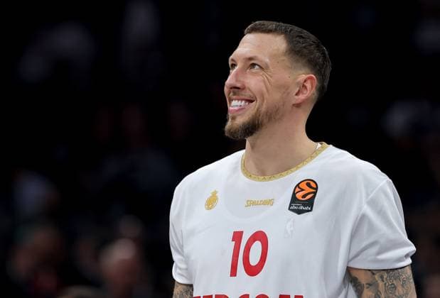 Partizan v Monaco, Euroleague, season 2025 2026, round 10 Belgrade, Serbia. 11th Nov, 2025. AS Monaco s Daniel Theis ahead of the Euroleague basketball match between Partizan and AS Monaco on November 11. 2025. in Belgrade, Serbia. Belgrade Serbia Copyright: xPedjaxMilosavljevic STARSPORTx
