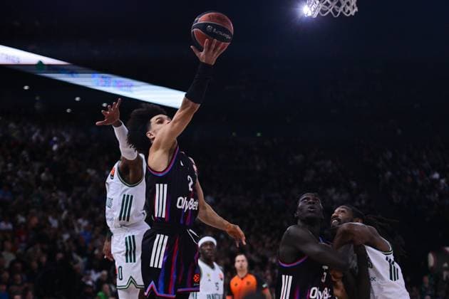 BASKET : Paris Basket vs Panathinaikos - Euroleague - 11 11 2025 Nadir Hifi ( 2 - Paris Basket ) during the Euroleague match between Paris Basketball and Panathinaikos AKTOR Athens at Accor Arena on November 11, 2025 in Paris, France. ( Photo by federico pestellini PSNewz ) - ParisFrance  Copyright: xFedericoxPestellinix