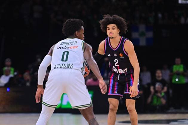 BASKET : Paris Basket vs Panathinaikos - Euroleague - 11 11 2025 TJ SHORTS ( 0 - Panathinaikos ) and Nadir Hifi ( 2 - Paris Basket ) during the Euroleague match between Paris Basketball and Panathinaikos AKTOR Athens at Accor Arena on November 11, 2025 in Paris, France. ( Photo by federico pestellini PSNewz ) - ParisFrance  Copyright: xFedericoxPestellinix