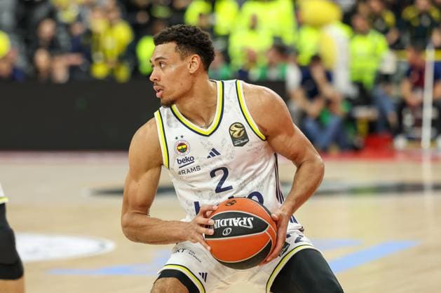 Wade Baldwin (Fenerbahce Beko Istanbul, 02) mit Ball, GER, Fenerbahce Beko Istanbul vs. Maccabi Rapyd Tel Aviv, Basketball, Euroleague, 10. Spieltag, Saison 2025 2026, 11.11.2025, GER, Fenerbahce Beko Istanbul vs. Maccabi Rapyd Tel Aviv, Basketball, Euroleague, 10. Spieltag, Saison 2025 2026, 11.11.2025 Muenchen Copyright: xEibner-Pressefoto JennixMaulx EP_JML