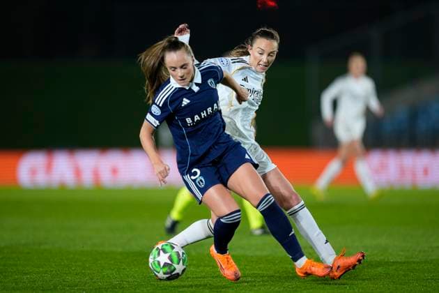 November 11, 2025, Valdebebas, Madrid, Spain: Lou Bogaert of Paris FC and Caroline Elspeth Lillias Weir of Real Madrid CF in action during the UEFA WomenÃ¢â‚¬â ¢s Champions League 2025 26 League Phase MD3, football match played between Real Madrid CF and Paris FC at Alfredo Di Stefano stadium on November 11, 2025, in Valdebebas, Madrid, Spain. Valdebebas Spain - ZUMAa181 20251111_zaa_a181_089 Copyright: xOscarxJ.xBarrosox