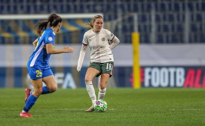 AUT, München, SKN St. Pölten vs Chelsea London, Women s Champions League, UEFA, Saison 2526, NV Arena, 3. Spieltag im Bild: Wieke Kaptein (Chelsea London 18) DFB DFL REGULATIONS PROHIBIT ANY USE OF PHOTOGRAPHS AS IMAGE SEQUENCES AND OR QUASI-VIDEO, 11.11.2025, Copyright: HMBxMedia HendrikxHamelau
