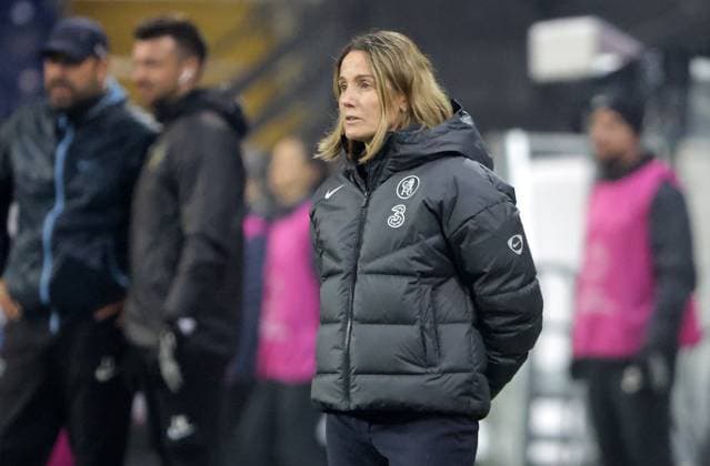 SOCCER - WCL, St.Poelten vs Chelsea SANKT POELTEN,AUSTRIA,11.NOV.25 - SOCCER - UEFA Women s Champions League, SKN Sankt Poelten vs Chelsea FC. Image shows head coach Sonia Bompastor (Chelsea).  GEPAxpictures xWalterxLuger