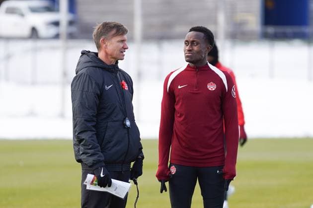 Fußball, Nationalteam Kanada Training Canada v Ecuador - International Friendly, Länderspiel, Nationalmannschaft Match Training Practice Head coach Jesse Marsch and Richie Laryea 22 of Canada during the Training Practice before the International Friendly match between Canada and Ecuador at BMO Field Stadium. on November 11, 2025 in Toronto, Ontario. (Photo by Leonardo Ramirez Eyepix Group) Copyright: xLeonardoxRamirez xEyepixxGroupx LR-11112025-09910