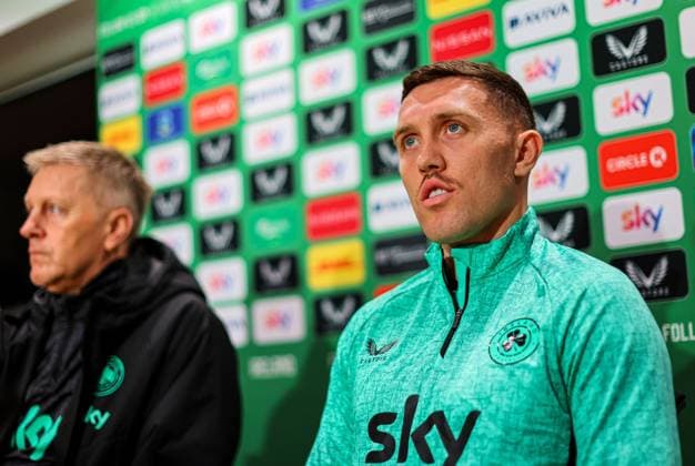 Fußball, Nationalteam Irland Pressekonferenz Republic of Ireland press conference, PK, Pressekonferenz FAI HQ, Abbotstown, Dublin 12 11 2025 Dara O™Shea Dara O™Shea 12 11 2025  Copyright: x INPHO RyanxByrnex RB1_2382