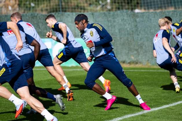 MARBELLA, SPANIEN, 20251112 Fotbollslandslagets Anthony Elanga med övriga lagkamrater när landslaget tränar utanför Marbella inför VM-kval matchen mot Schweiz. MARBELLA SPANIEN x10050x Copyright: xPontusxLundahl TTx FOTBOLLSLANDSLAGET TRÄNING