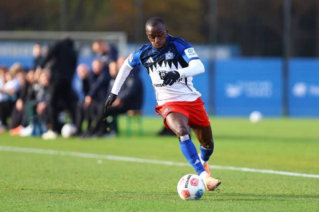 7 Jean-Luc Dompe (Hamburger SV) Fußball I Herren I Freundschaftsspiel I Saison 2025-2026 I Hamburger SV - FC Groningen I 12.11.2025 I Trainingsplatz Volksparkstadion