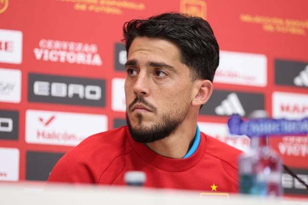 November 12, 2025, Las Rozas, Madrid, SPAIN: Pablo Fornals attends a press conference, PK, Pressekonferenz prior to the 2026 World Cup qualifying matches against Georgia and Turkey, at the Ciudad del Futbol, in Las Rozas, Madrid, Spain, on November 12, 2025. Las Rozas SPAIN - ZUMAa181 20251112_zaa_a181_061 Copyright: xIrinaxR.xHipolitox