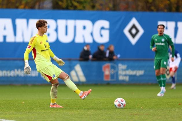 41 Fernando Dickes (Hamburger SV) Fußball I Herren I Freundschaftsspiel I Saison 2025-2026 I Hamburger SV - FC Groningen I 12.11.2025 I Trainingsplatz Volksparkstadion
